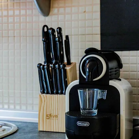 Perfect For Solo Travelers & Couple Appartement Lissabon