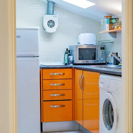 Perfect For Solo Travelers & Couple Lissabon