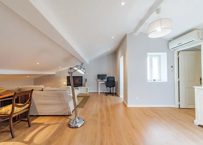 Perfect For Solo Travelers & Couple Apartment